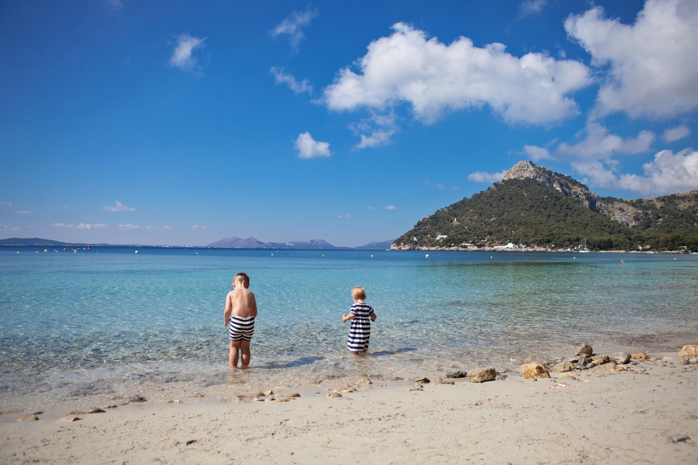 Mallorca cover otroci