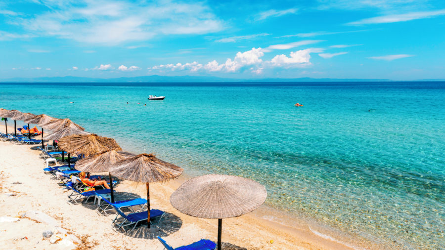 Plaža Kriopigi na poluotoku Kassandra, Halkidiki