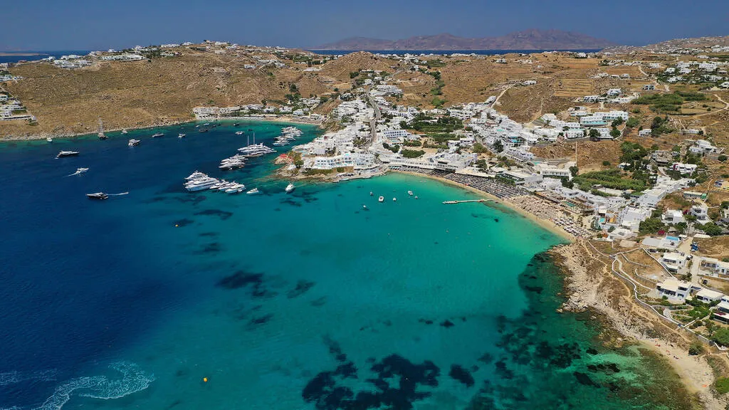 Vožnja vodenim taksijem na Mikonosu – pristup plažama i vodeni sportovi