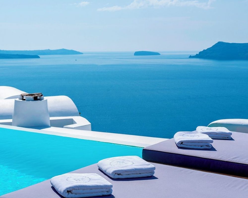 Santorini smještaj bazen s pogledom na kalderu