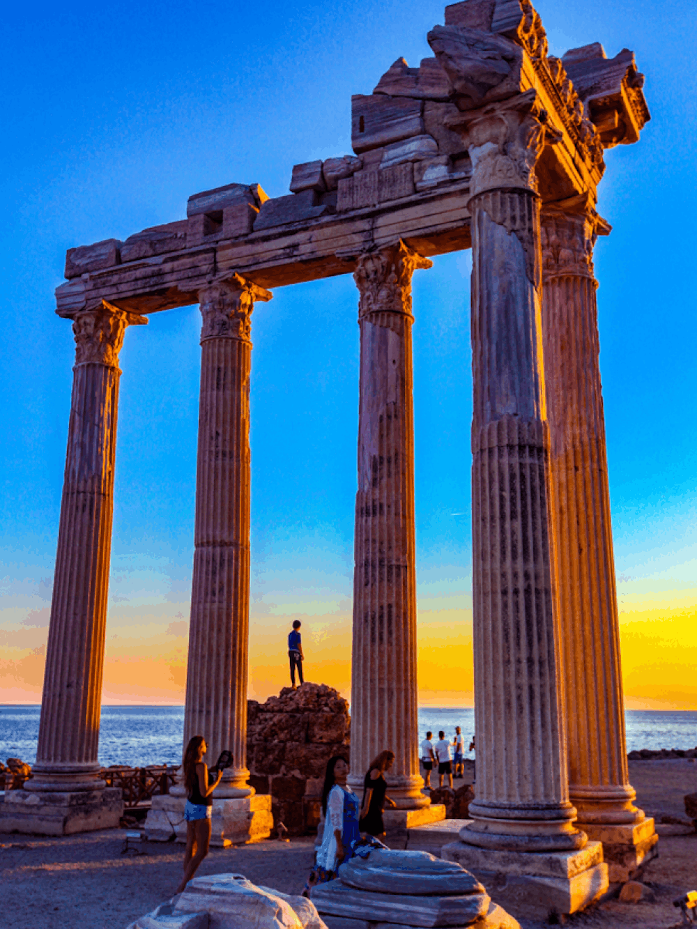 Antičke ruševine u Sideu – povijesni doživljaj za obitelji u Turskoj