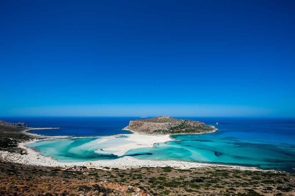 Balos Beach na Kreti – tirkizna laguna i plitka kristalna voda, jedna od najljepših plaža Grčke