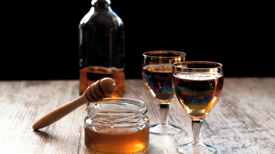 Kanarski rum Ron Miel u čaši