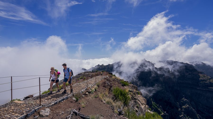 Pico Ruivo Madeira planinarska staza prema najvišem vrhu otoka