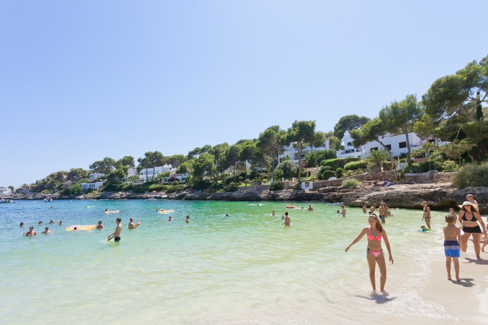 Cala d’Or na Mallorci – zaštićene uvale s mirnim morem za obitelji s djecom