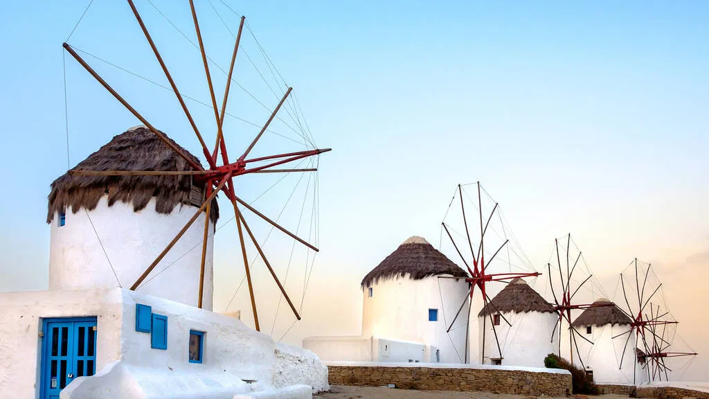 Mikonos mlini na veter