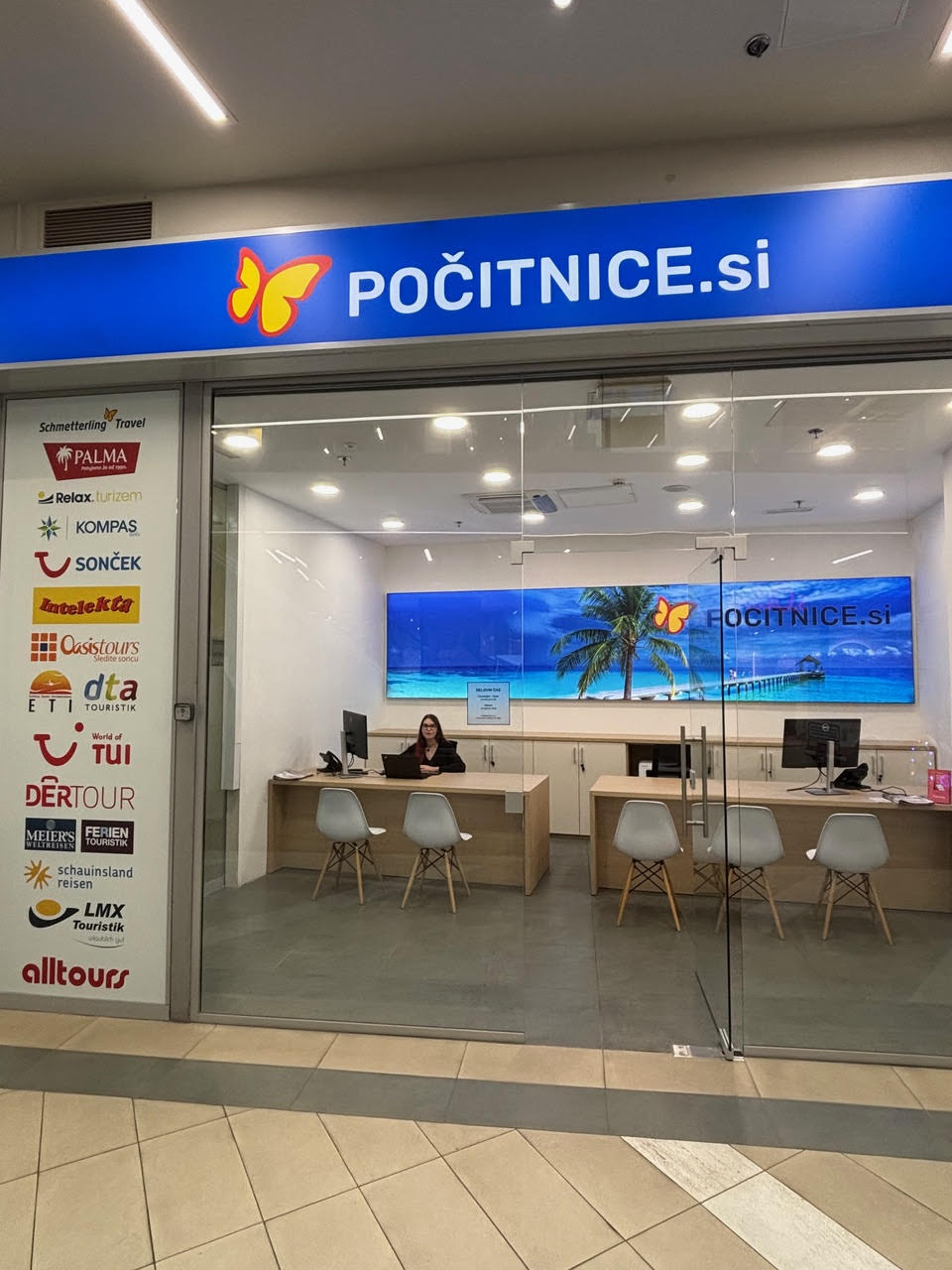 Turistička poslovnica Šiška za odabir putovanja i odmora.