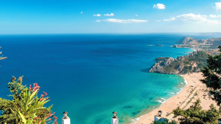 Tsambika Beach Rodos – duga pješčana plaža s blagim ulazom u more