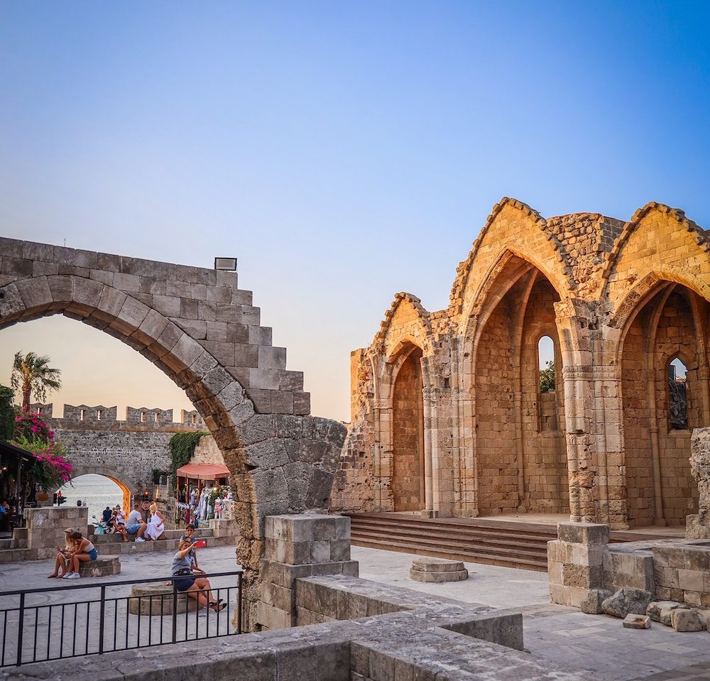 Stari grad Rodos – srednjovjekovne zidine, kamene ulice i bogata povijest otoka