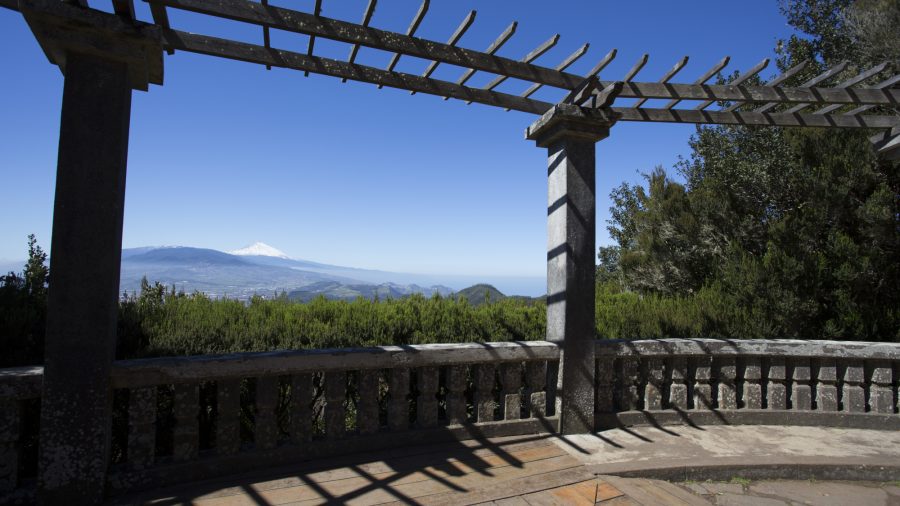 Planina Anaga na sjeveroistoku Tenerifea sa zelenim krajolicima