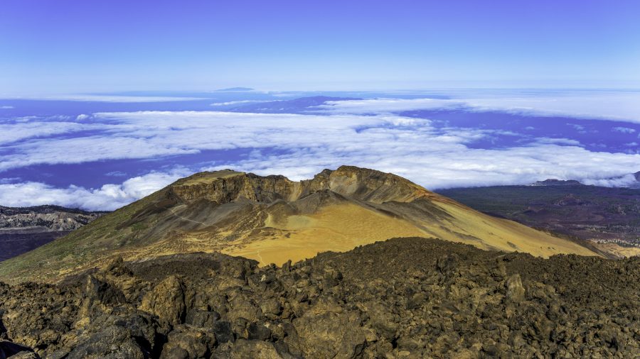 Pico Viejo vulkan i krater na Tenerifeu